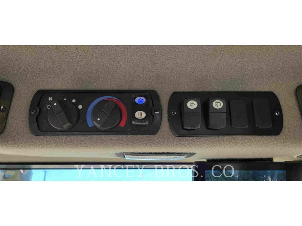 CAT CP56 Compactoare sol