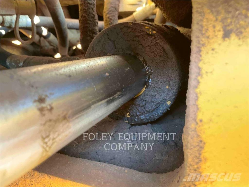 CAT CP56 Compactoare sol