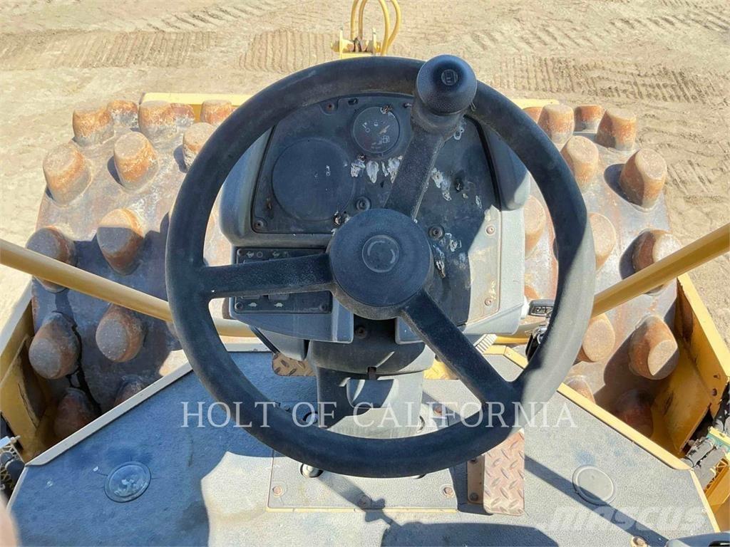 CAT CP56 Compactoare monocilindrice