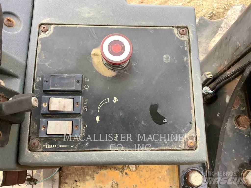 CAT CP563E Compactoare monocilindrice