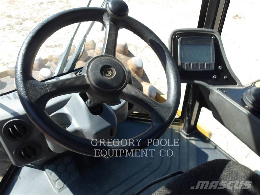 CAT CP56B Compactoare monocilindrice