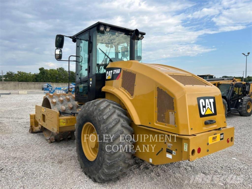 CAT CP56B Compactoare sol