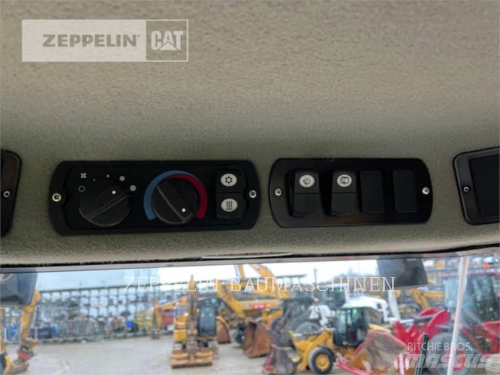 CAT CP68B Compactoare sol