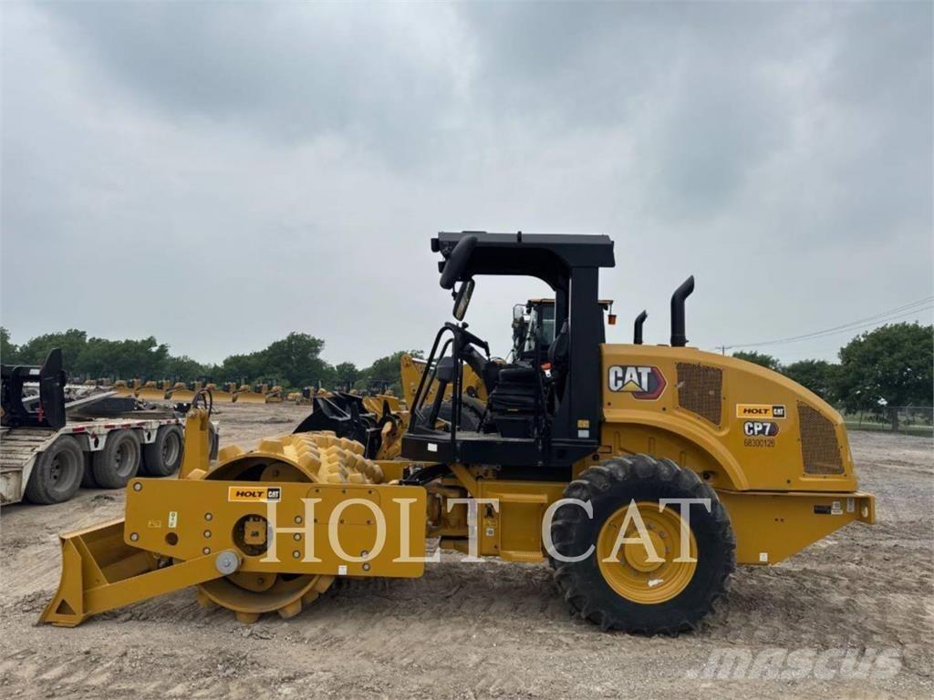 CAT CP7 Compactoare monocilindrice