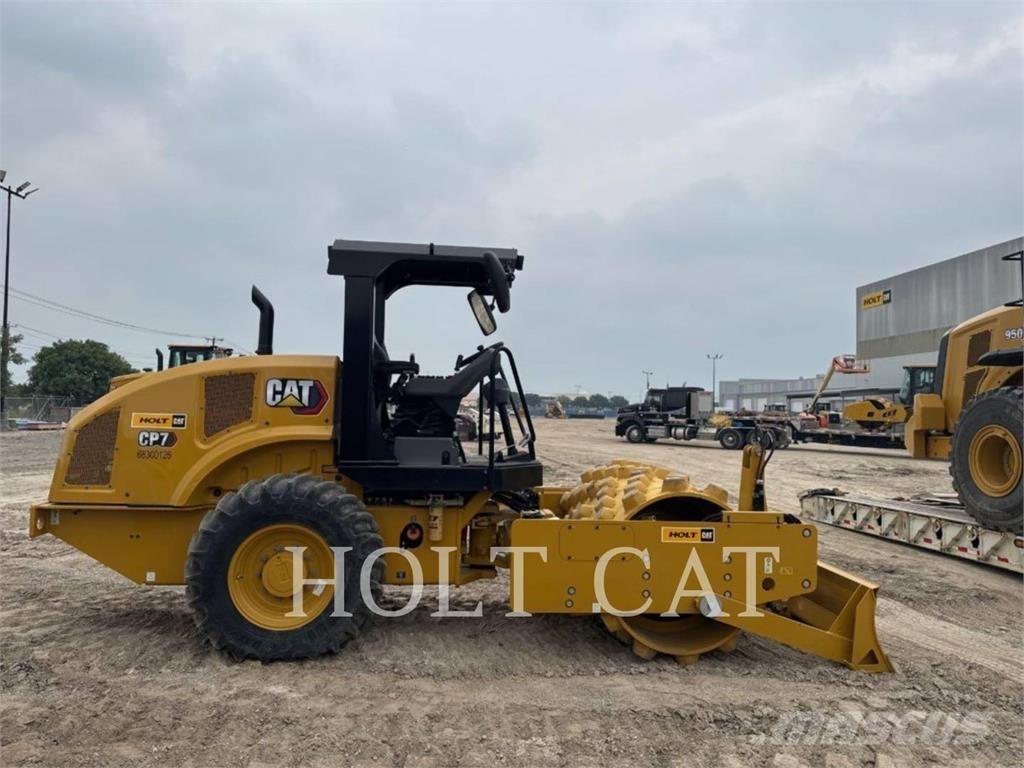CAT CP7 Compactoare monocilindrice
