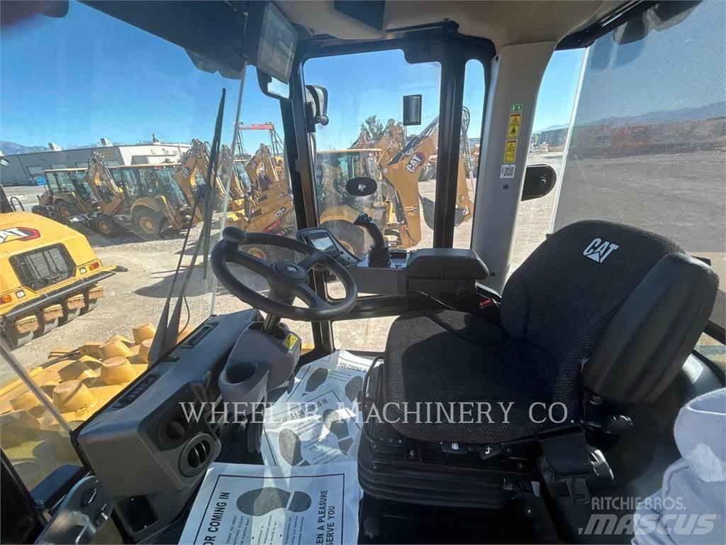 CAT CP74B Compactoare monocilindrice