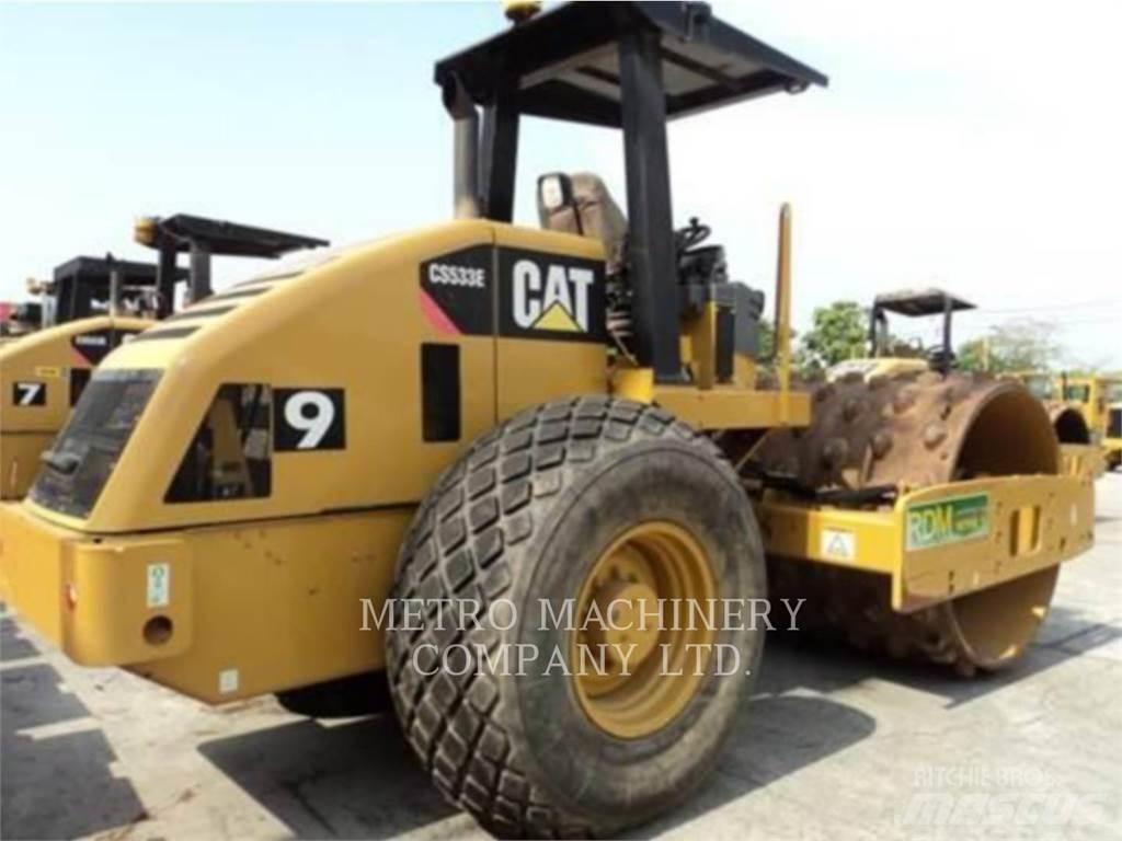 CAT CS-533E Compactoare monocilindrice