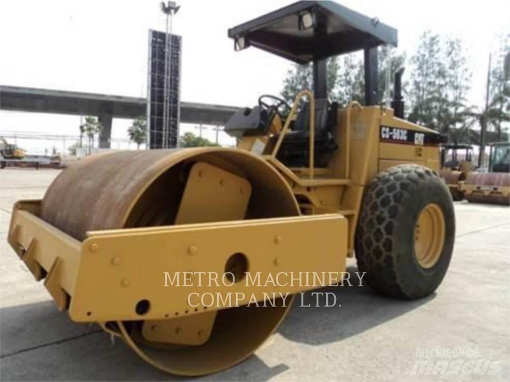 CAT CS-563CAW Compactoare monocilindrice