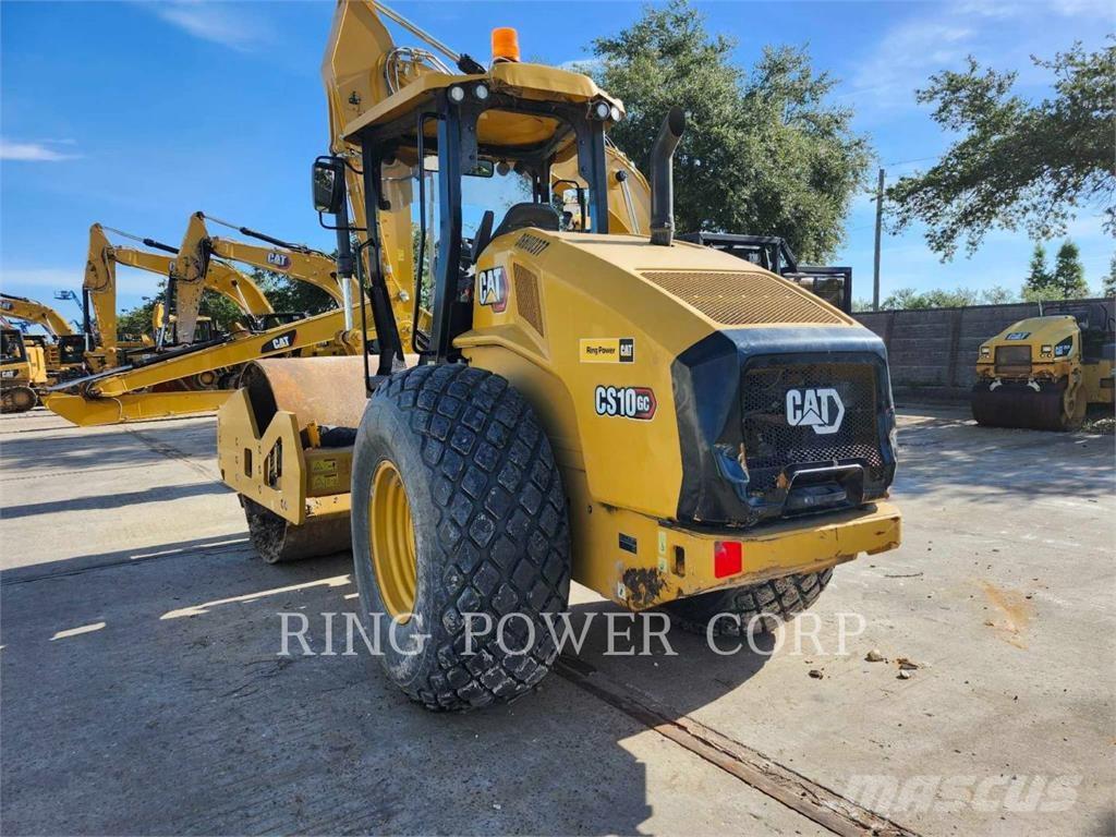 CAT CS10GC Cilindri compactori dubli