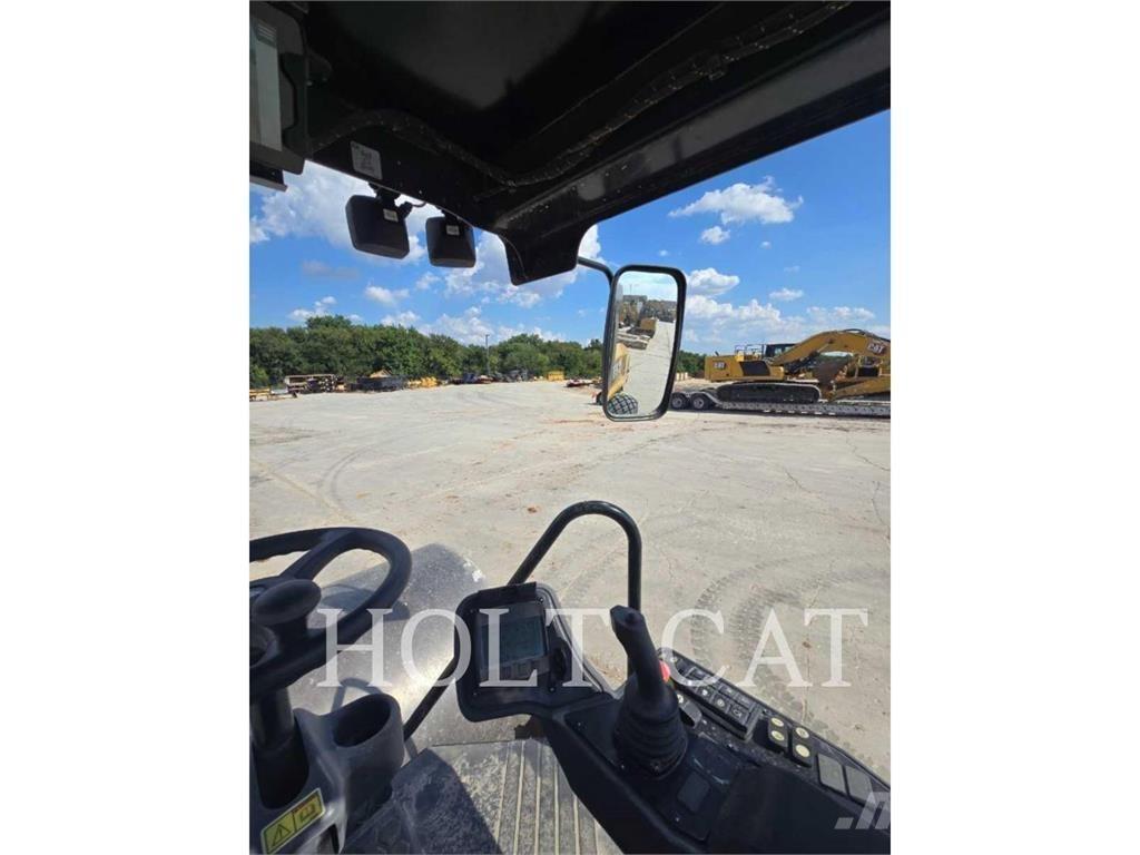 CAT CS12 Compactoare monocilindrice