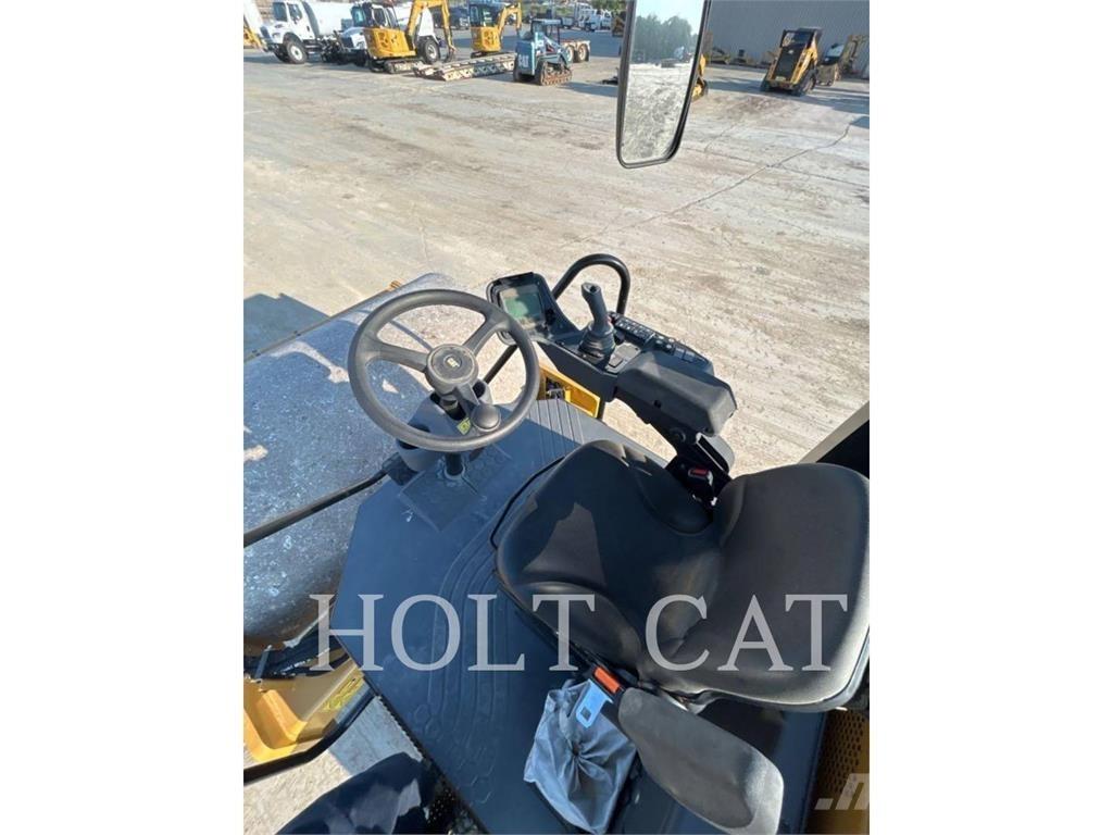 CAT CS12 Compactoare monocilindrice