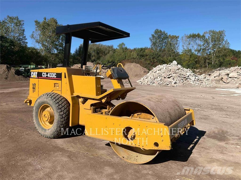CAT CS433C Compactoare monocilindrice