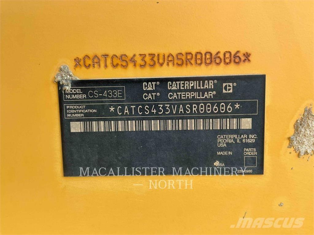 CAT CS433E Compactoare monocilindrice