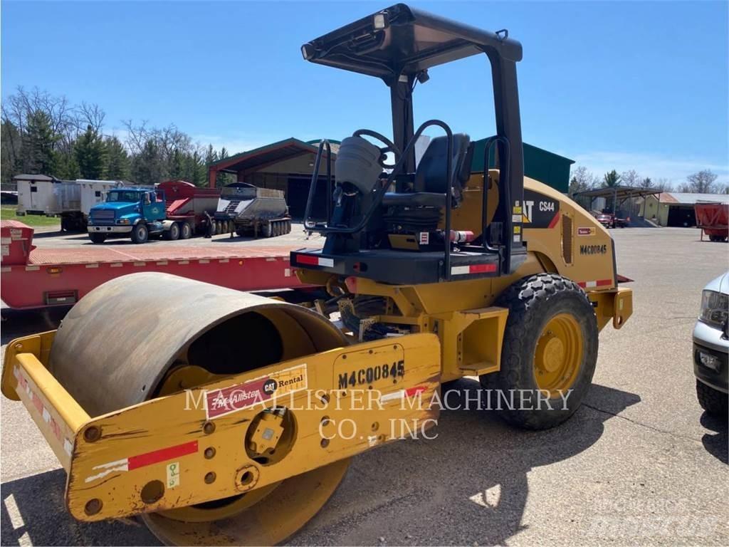 CAT CS44 Compactoare monocilindrice