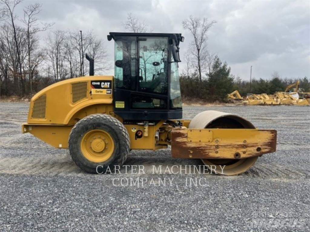 CAT CS44B Compactoare sol