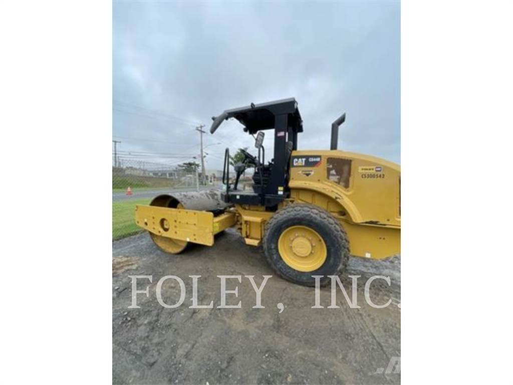 CAT CS44B Compactoare monocilindrice