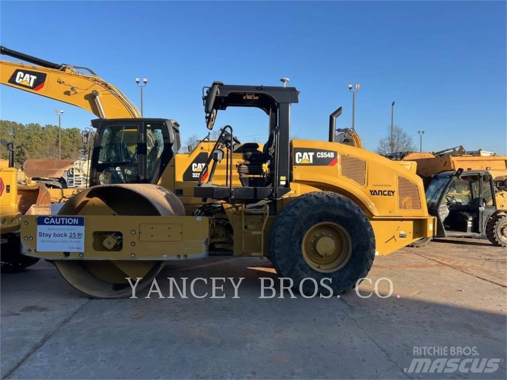 CAT CS54B Compactoare sol