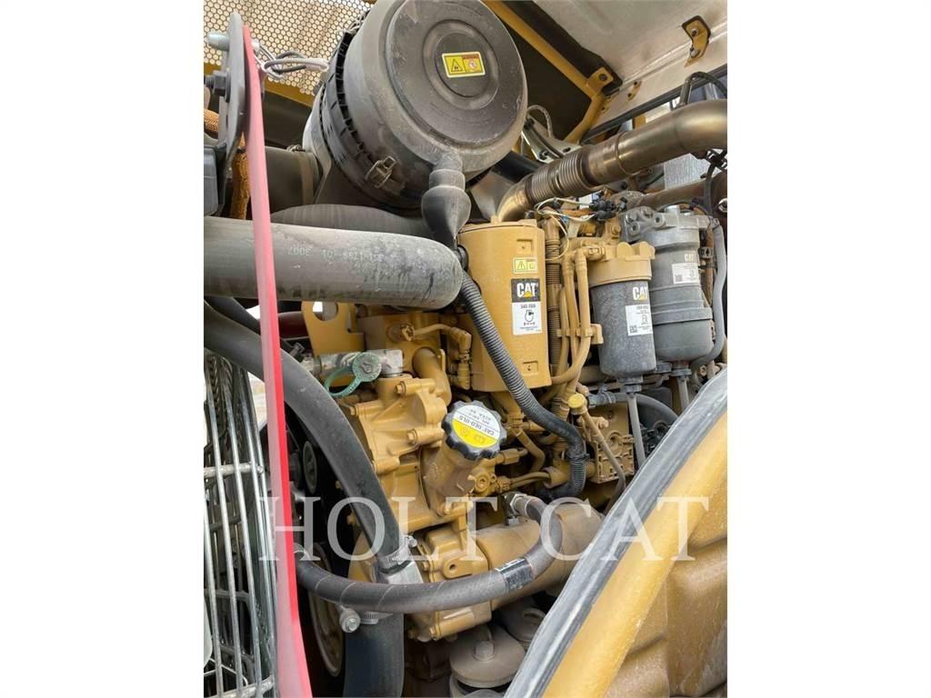 CAT CS54B Compactoare sol