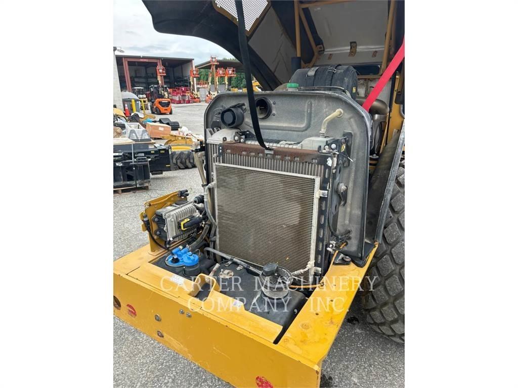 CAT CS56B Compactoare monocilindrice