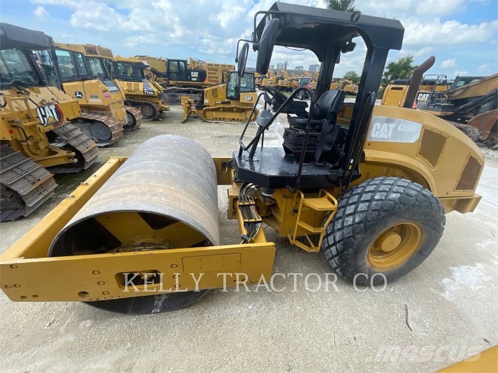 CAT CS56B Compactoare monocilindrice