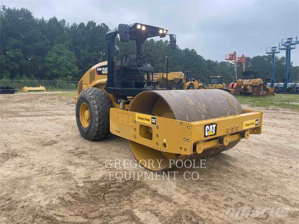 CAT CS56B Compactoare monocilindrice