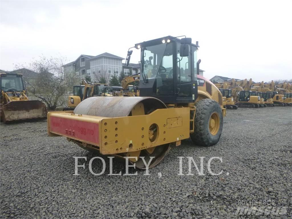 CAT CS68B Compactoare monocilindrice
