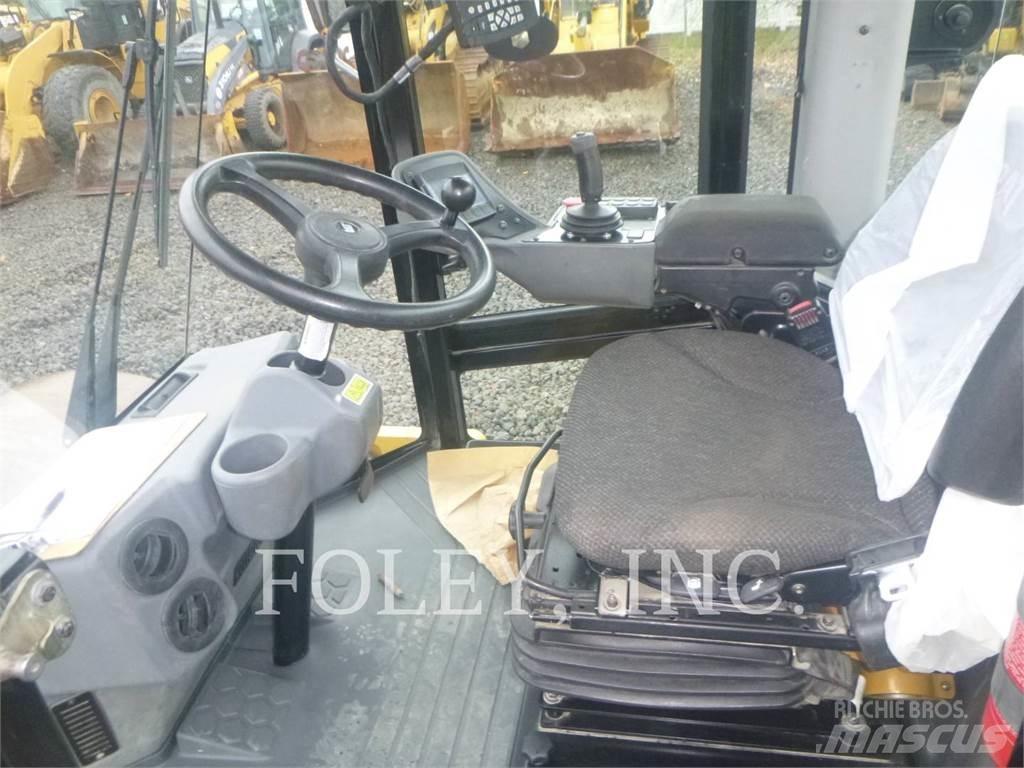 CAT CS68B Compactoare monocilindrice