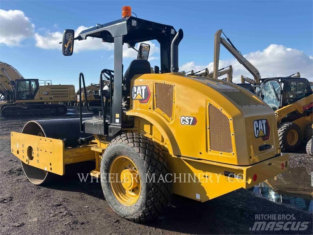 CAT CS7 Compactoare monocilindrice