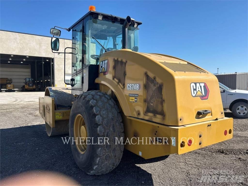 CAT CS74B Compactoare monocilindrice