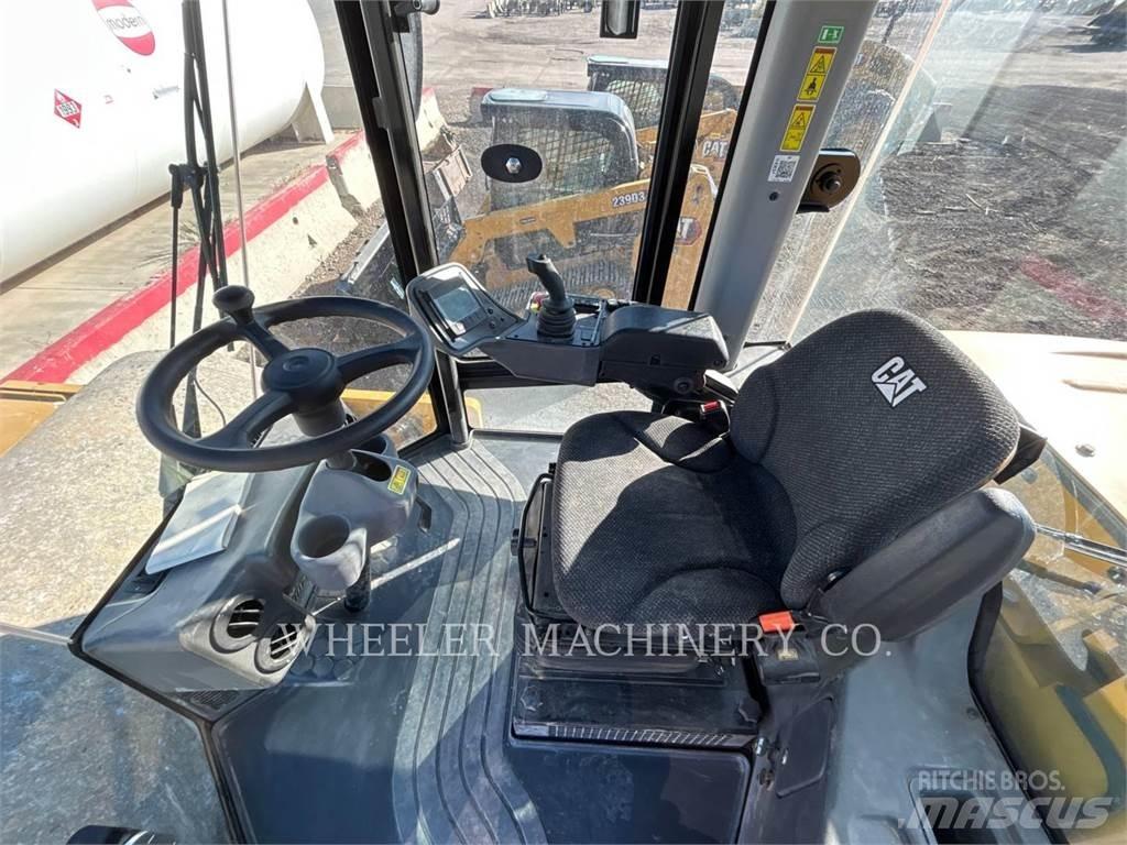 CAT CS74B Compactoare monocilindrice