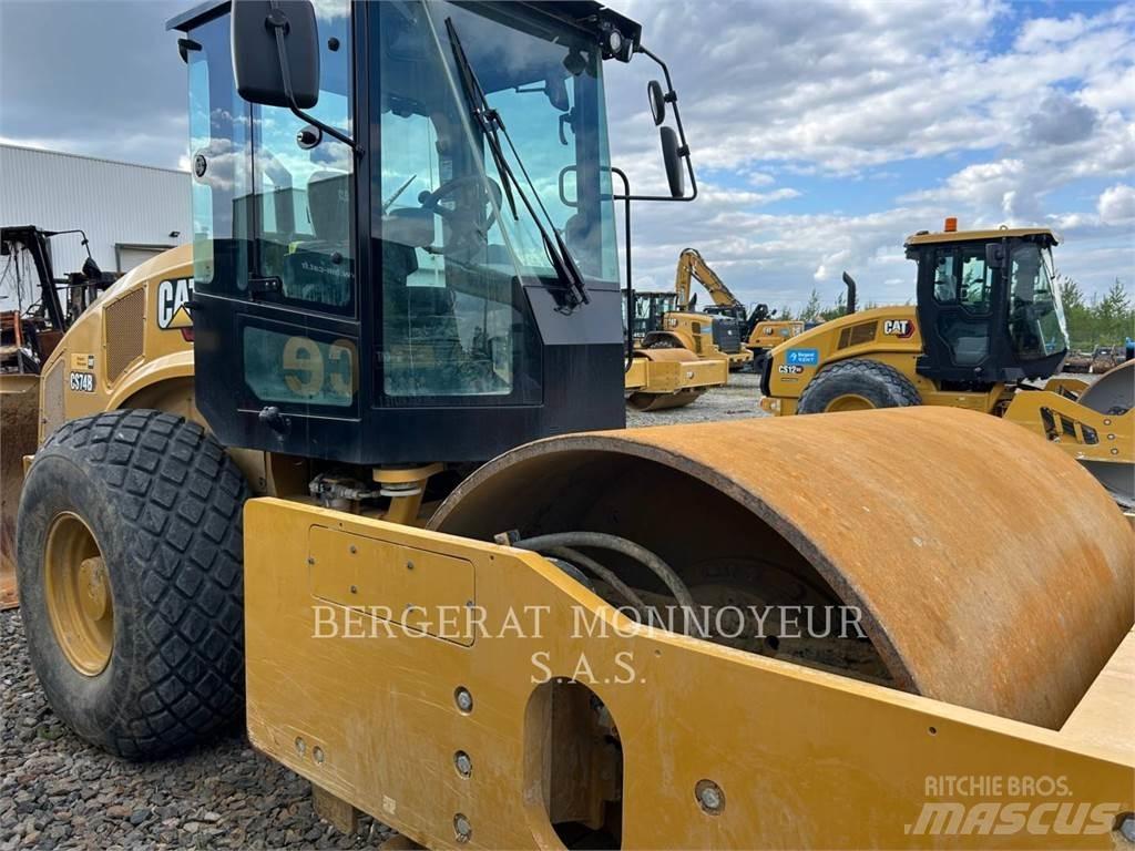 CAT CS74B 4F Compactoare sol