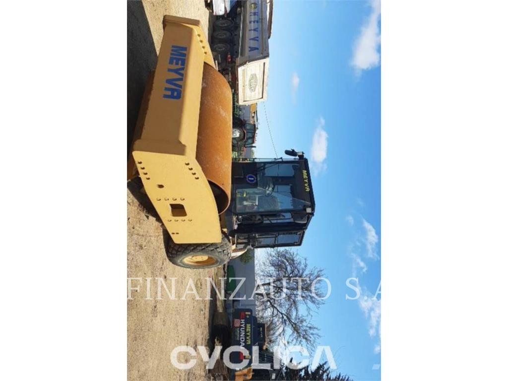 CAT CS76XTFV Compactoare monocilindrice