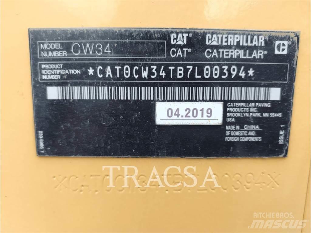 CAT CW 34 Cilindri compactori cu roti