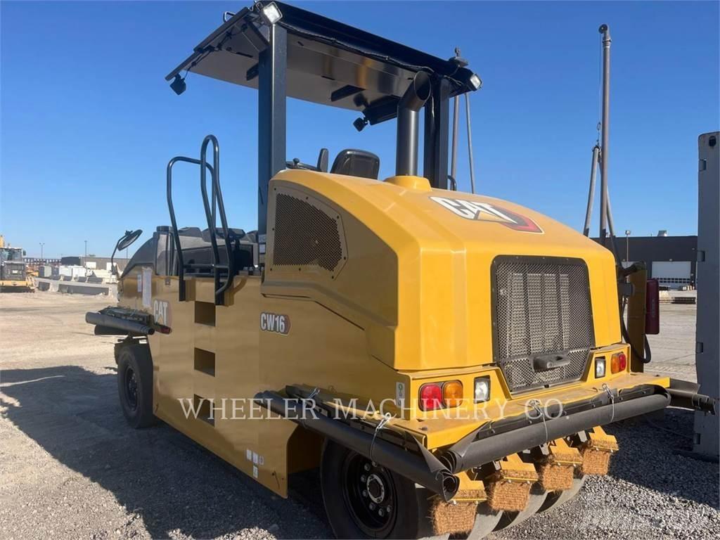 CAT CW16 Cilindri compactori cu roti