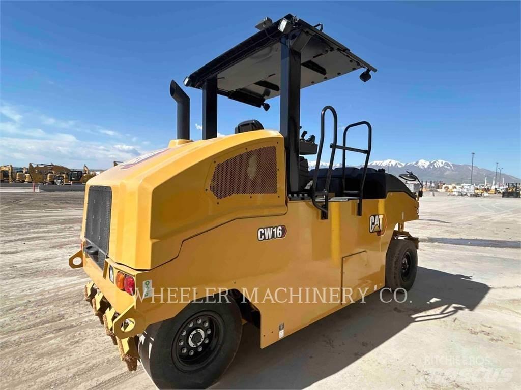 CAT CW16 Cilindri compactori cu roti