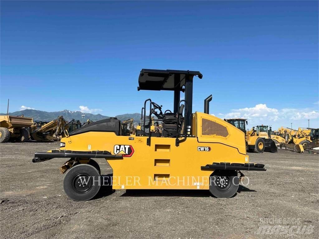 CAT CW16 Cilindri compactori cu roti