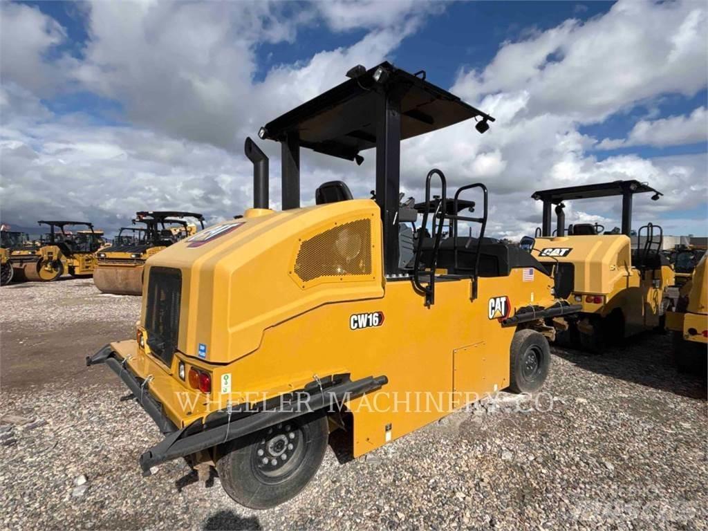 CAT CW16 Cilindri compactori cu roti