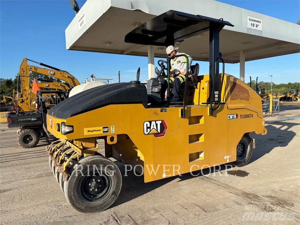 CAT CW16 Cilindri compactori dubli