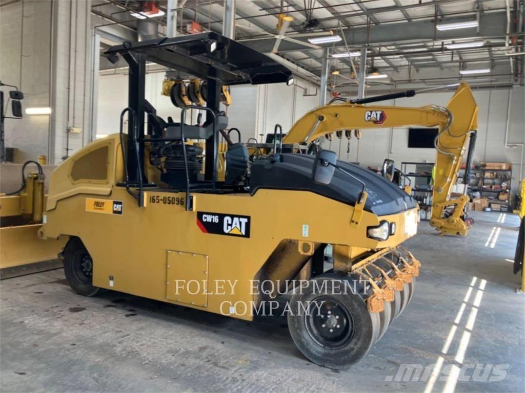 CAT CW16 Compactoare sol