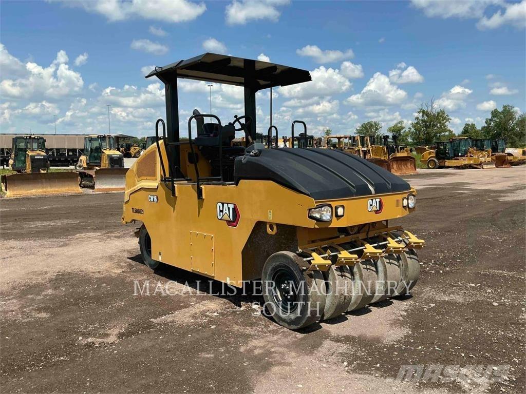 CAT CW16 Cilindri compactori cu roti