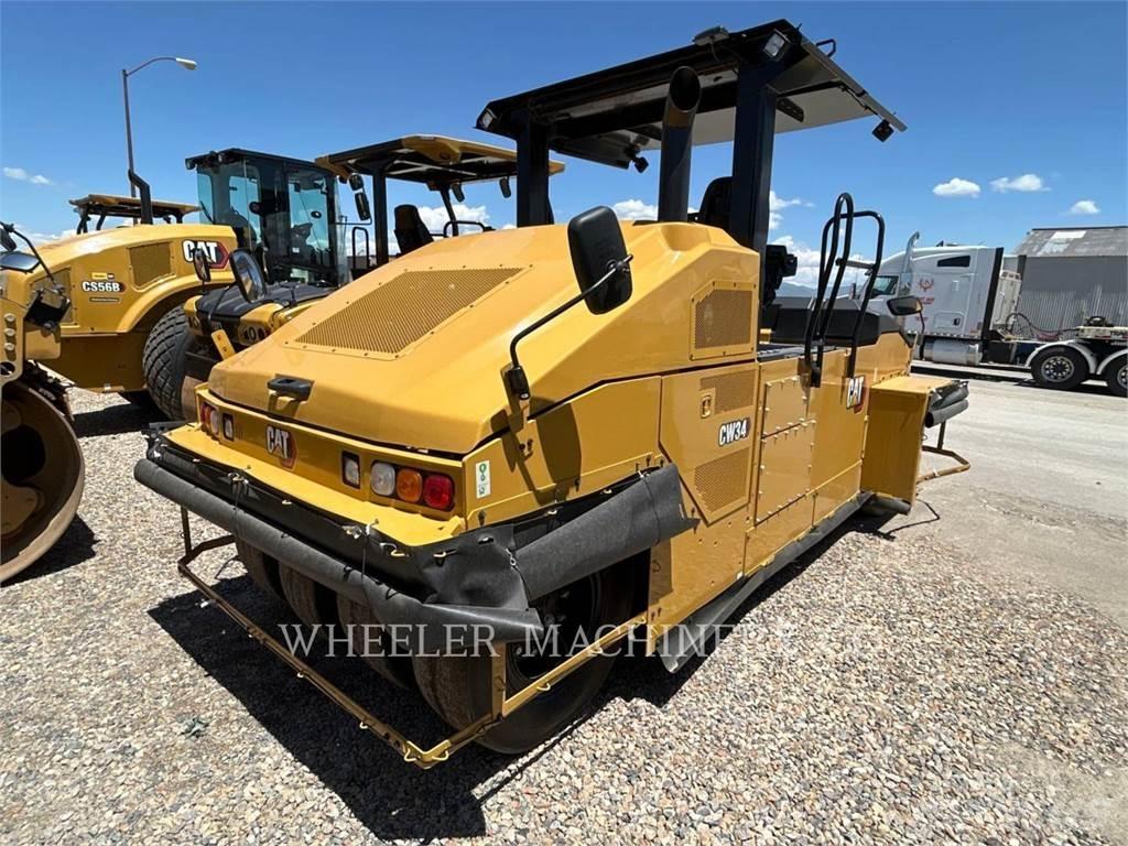 CAT CW34 Cilindri compactori cu roti