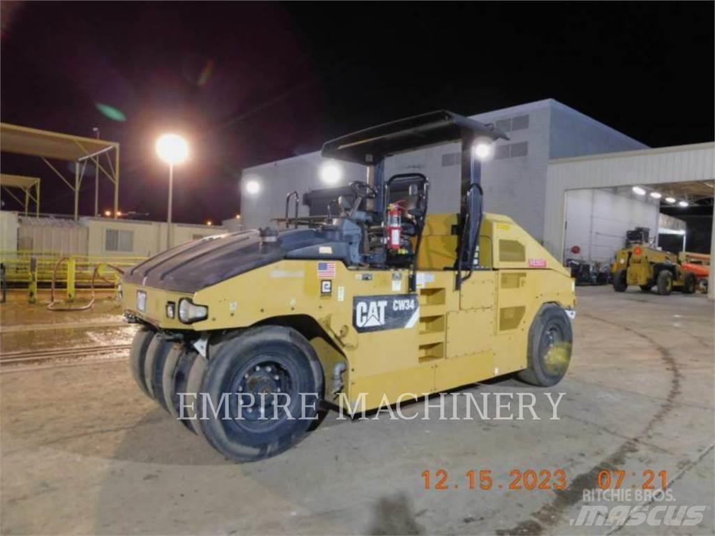 CAT CW34 Cilindri compactori cu roti