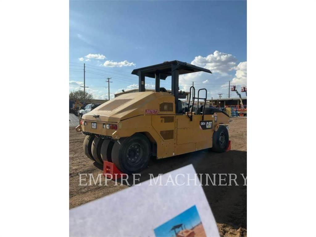 CAT CW34 Cilindri compactori cu roti