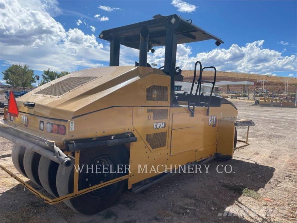 CAT CW34 Cilindri compactori cu roti