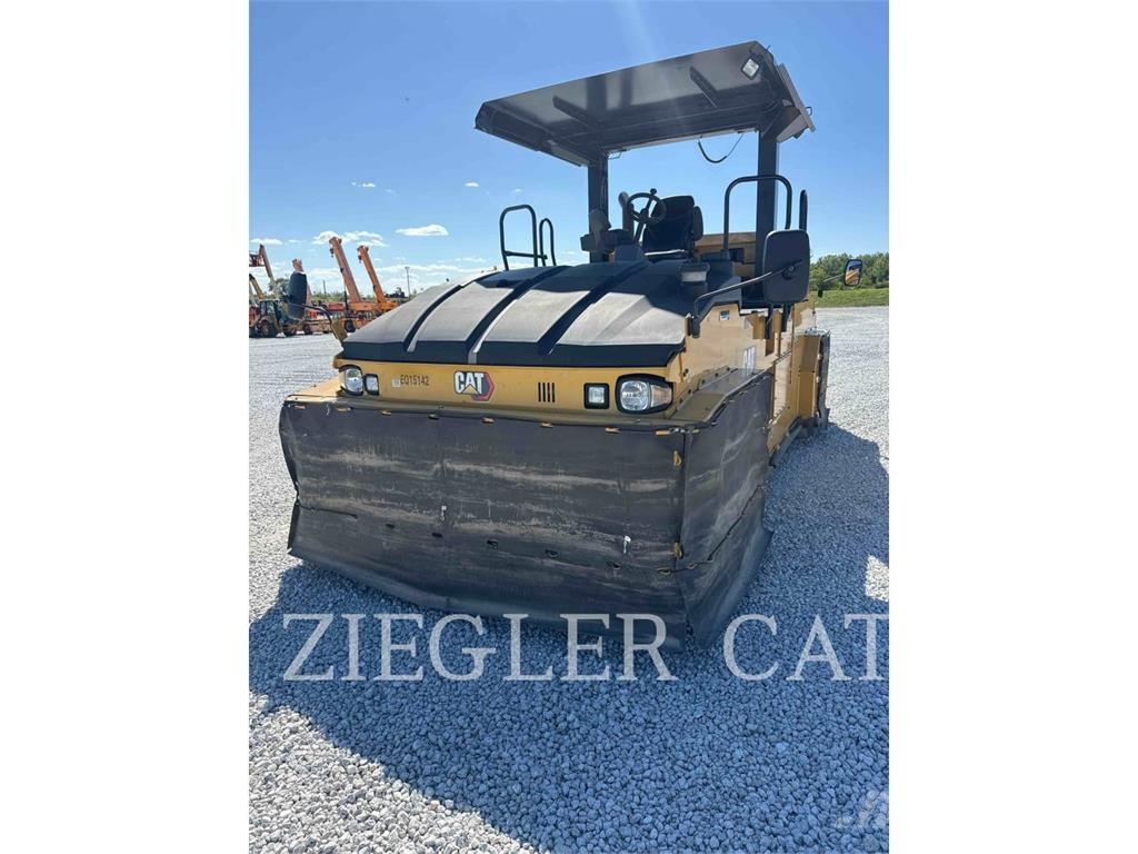 CAT CW34 Cilindri compactori cu roti