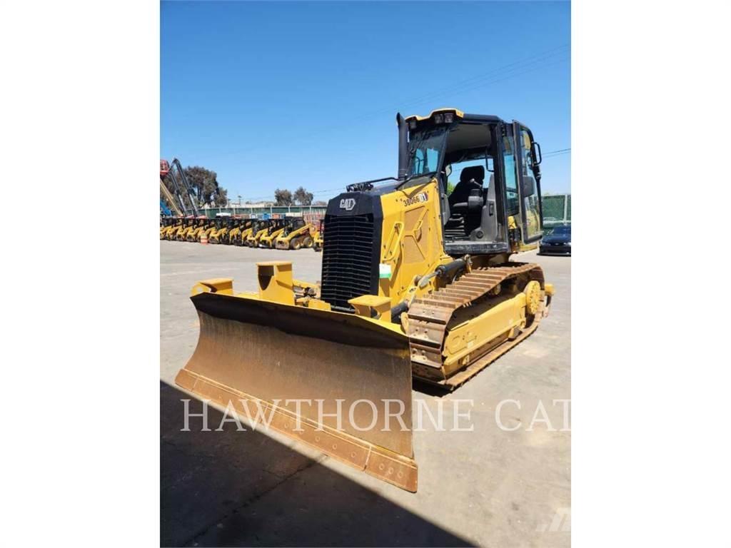 CAT D1 Buldozere pe senile