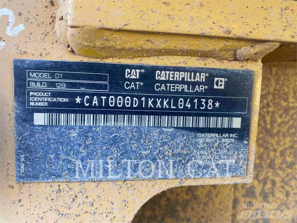 CAT D1 Buldozere pe senile