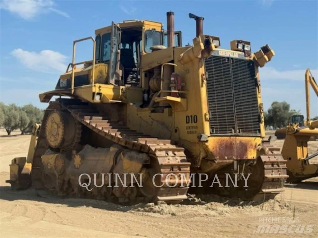 CAT D10 Buldozere pe senile