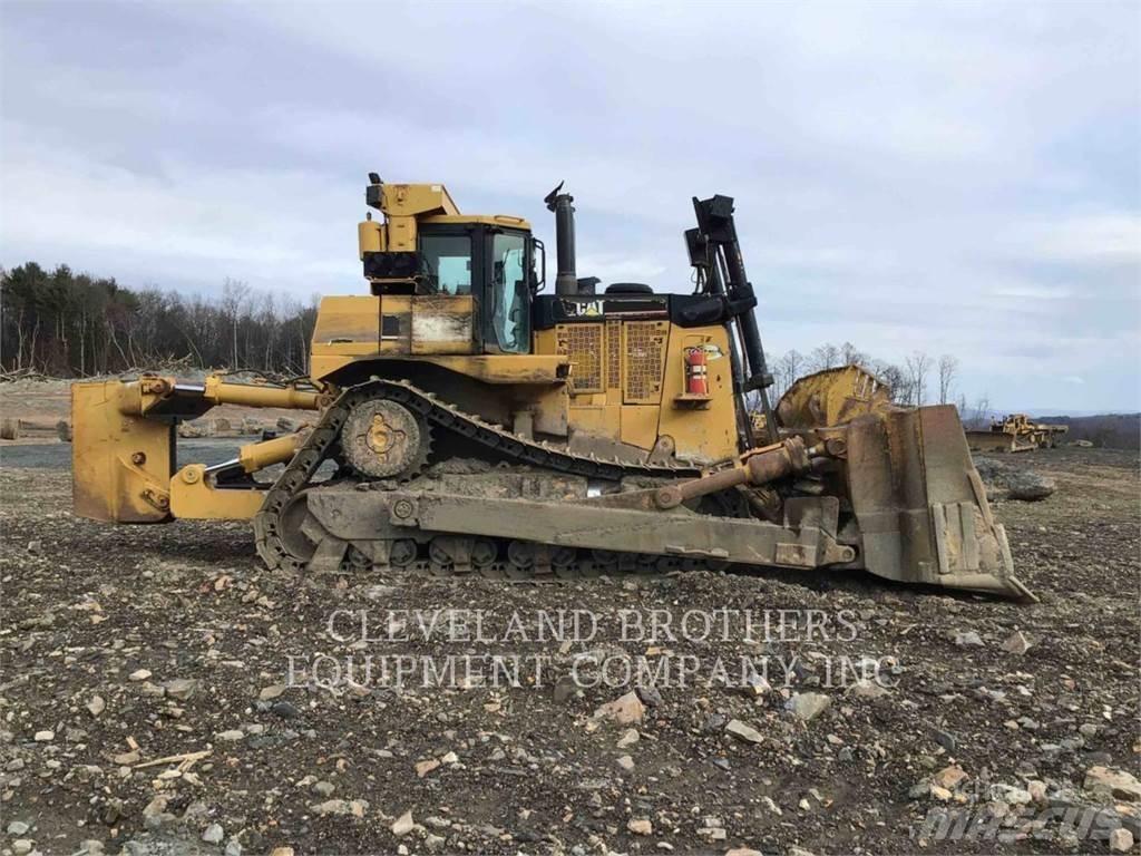 CAT D10T Buldozere pe senile