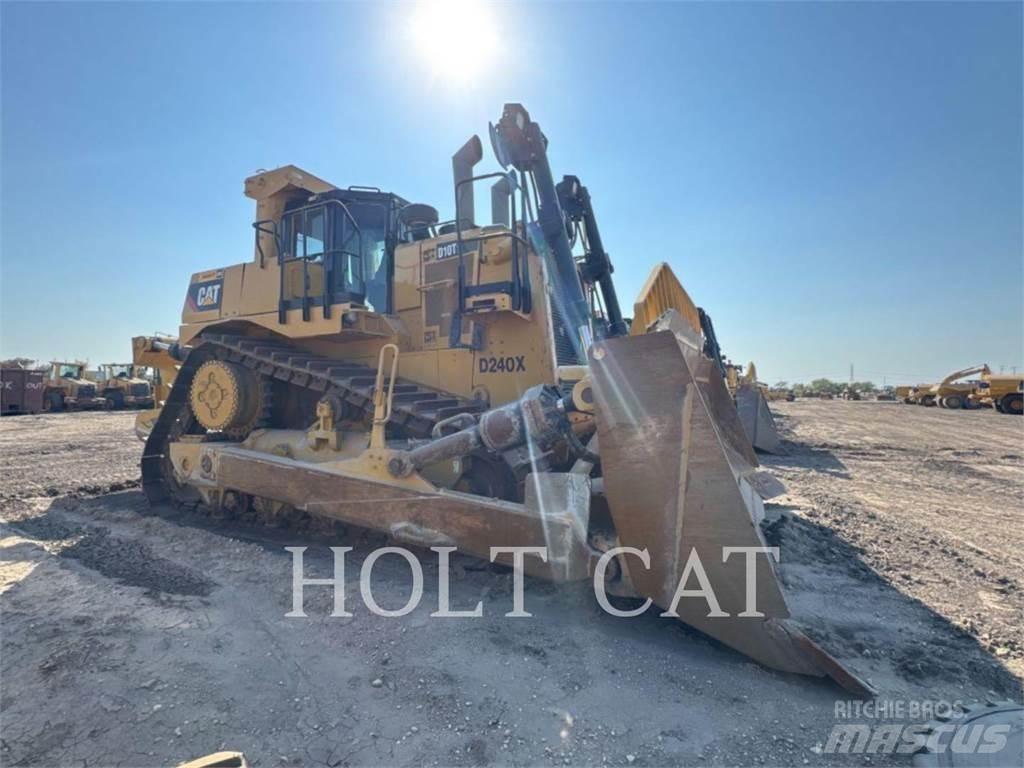 CAT D10T Buldozere pe senile